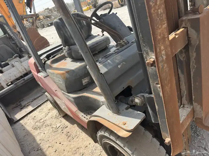 فوركلفت تيوتا عدد 2 للبيع 3