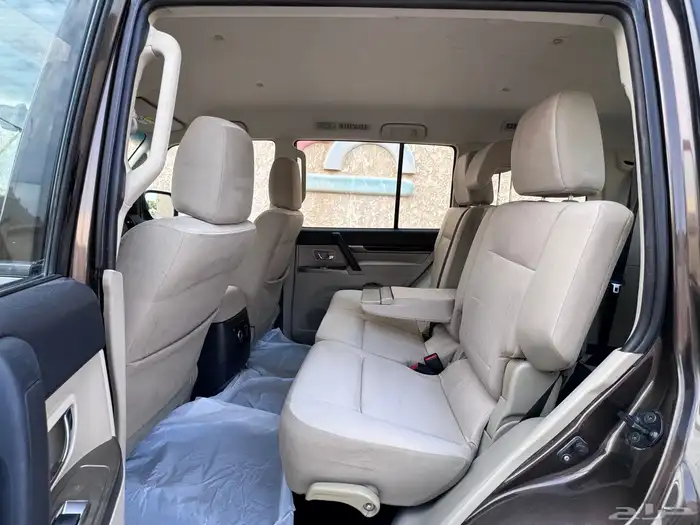 مستبيشي باجيرو 2020 GLS لوني بني 29