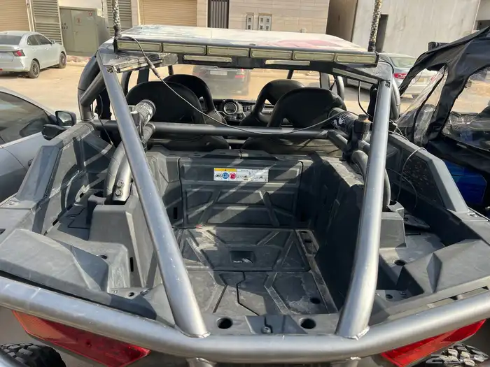 polaris rzr 1000 XP turbo 2017 اصدار خاص الربع الخالي 7