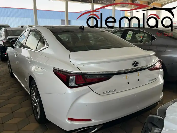 لكزس ES350 CC 2025 شركة العملاق 3