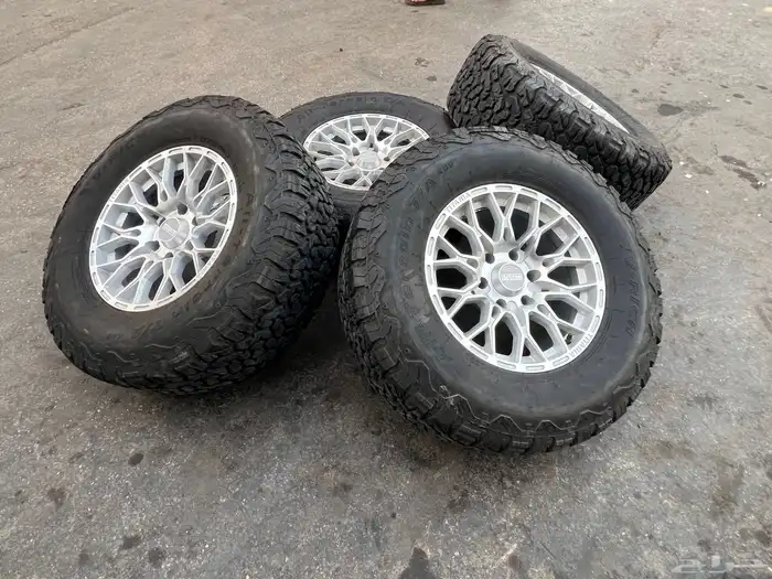 جنوط شكل جديد فضي مع كفرات حجرية يركب علا بلاتينيوم 1