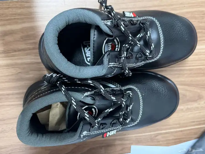 safety shoes  للبيع 1