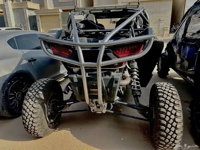 polaris rzr 1000 XP turbo 2017 اصدار خاص الربع الخالي 5