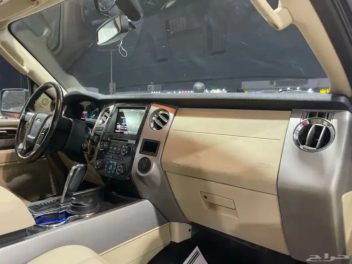 فورد اكسبيدشن 2016 ليمد 8