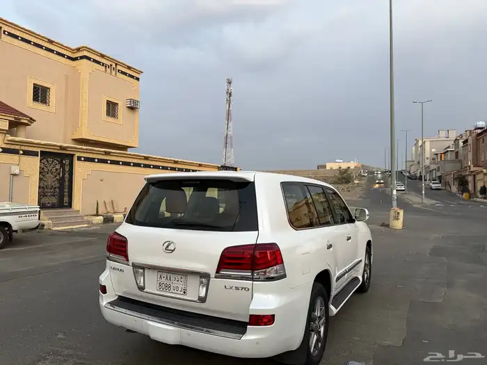 لكزس 2012 LX570 فل كامل وكالة شرط 5