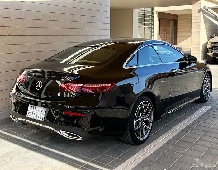 مرسيدس E Coupe 2022 ماشي 5 الاف جفالي 3