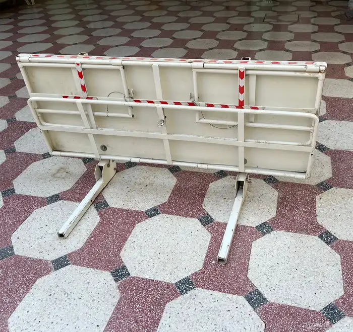 للبيع سلة خلفية حديد تركب على السيارات 5