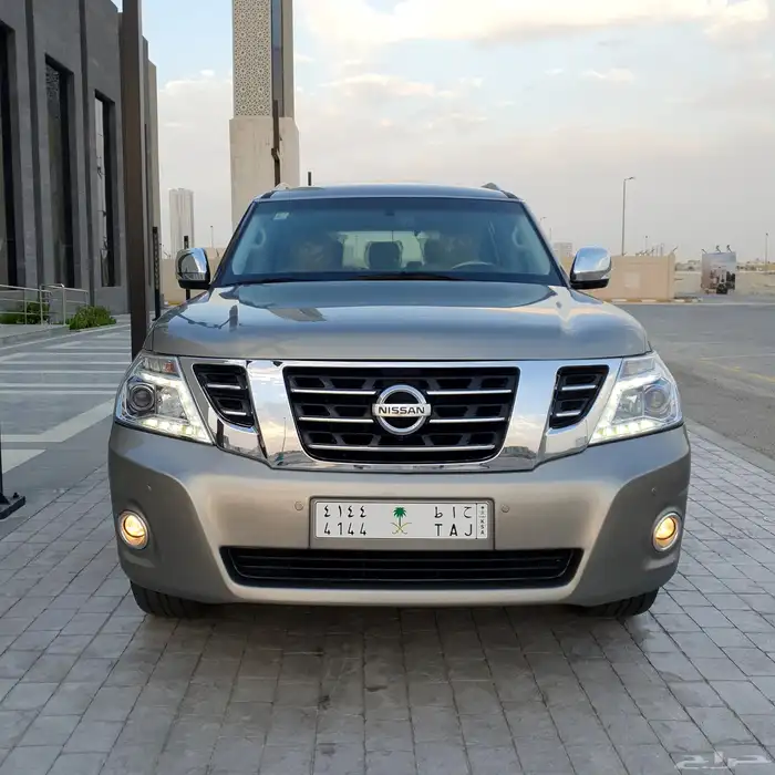 نيسان باترول 2013 SE2 3
