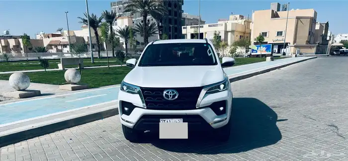 جيب فورشنر 6سلندر VX 1