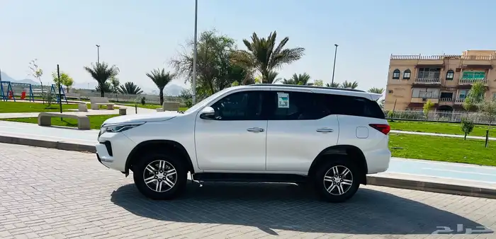 جيب فورشنر 6سلندر VX 3