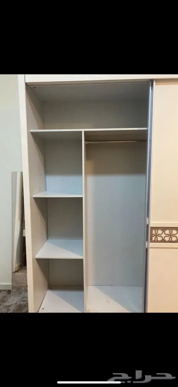 دولاب كبير وتسريحه نظيفه جدا 0
