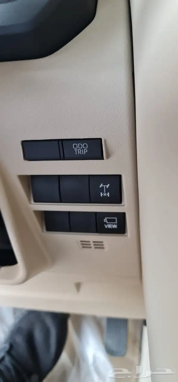 لاندكروزر Gxr L5 2024 23