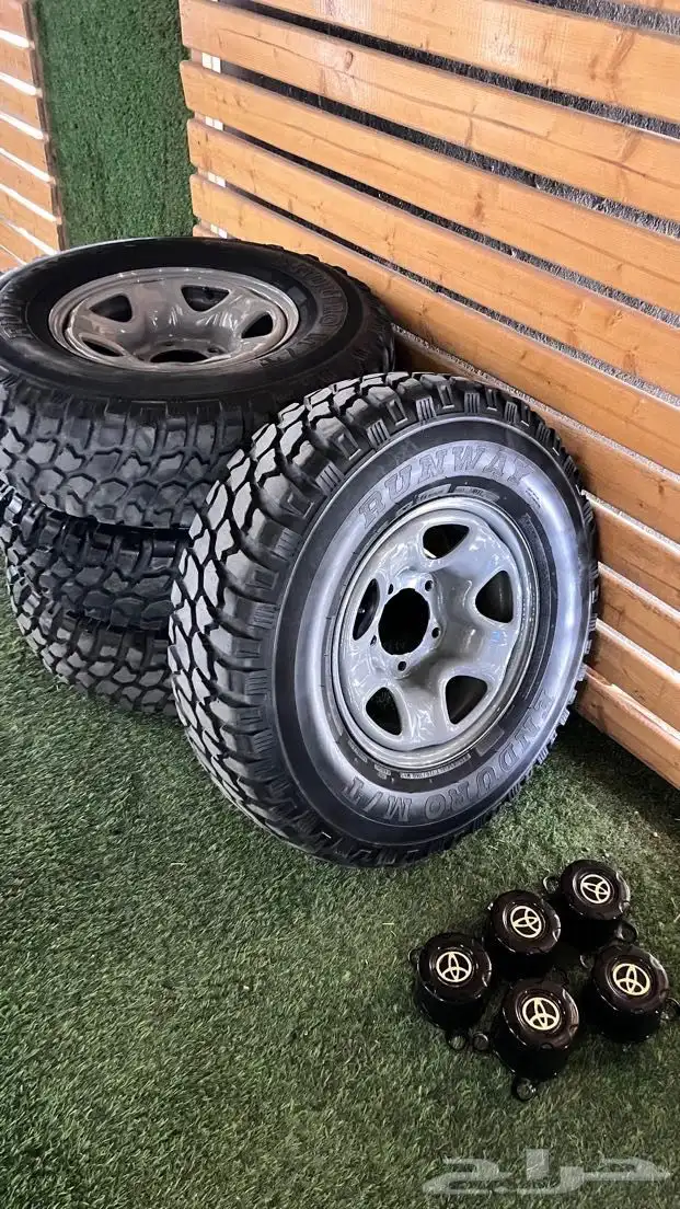 للبيع كفرات حجري وجنوط ديزل 5 2