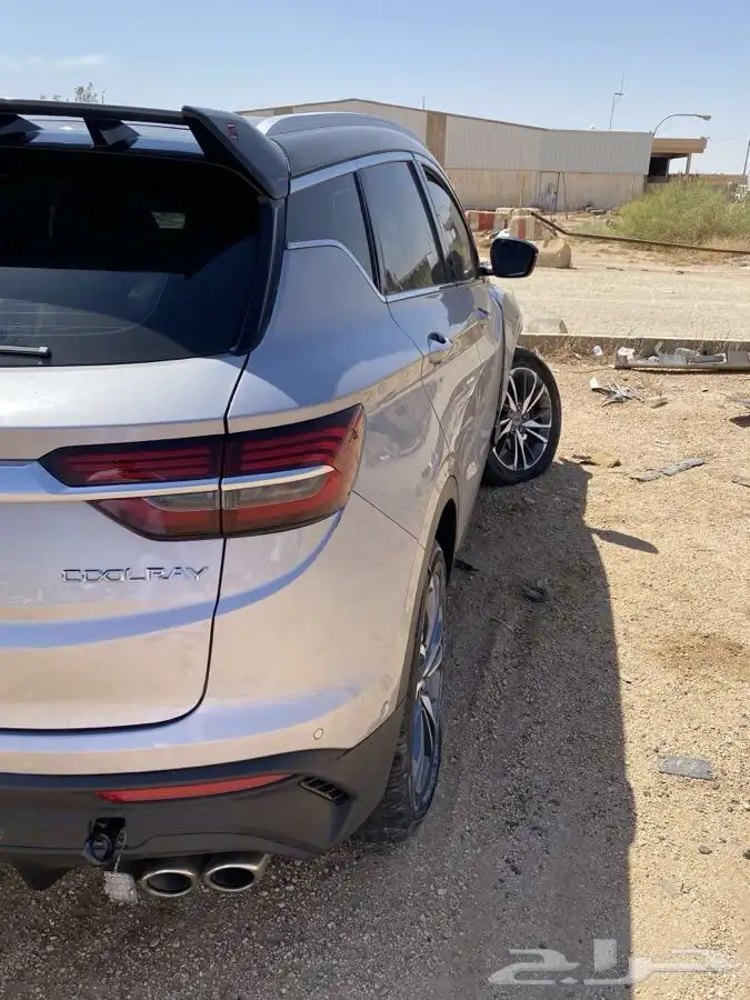 سيارة جيلي كولراي (المالك الثاني)الصدمة كما هو موضح بالصورة 3