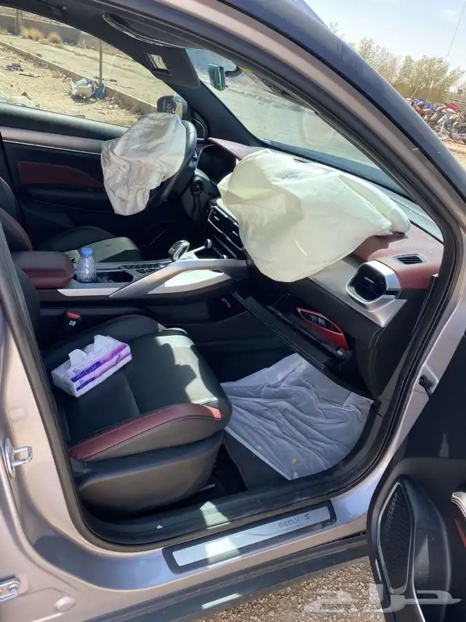 سيارة جيلي كولراي (المالك الثاني)الصدمة كما هو موضح بالصورة 5