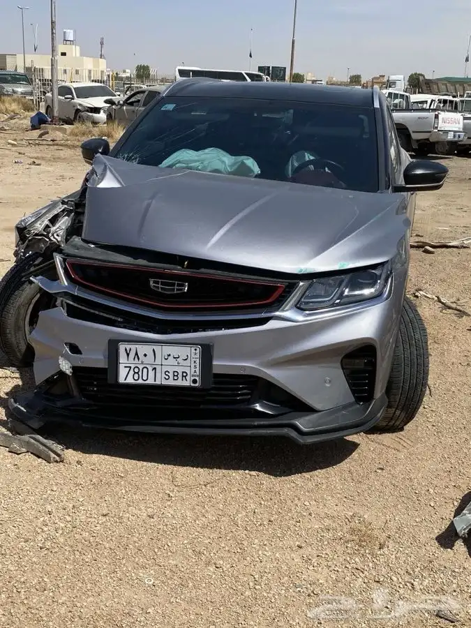 سيارة جيلي كولراي (المالك الثاني)الصدمة كما هو موضح بالصورة 2