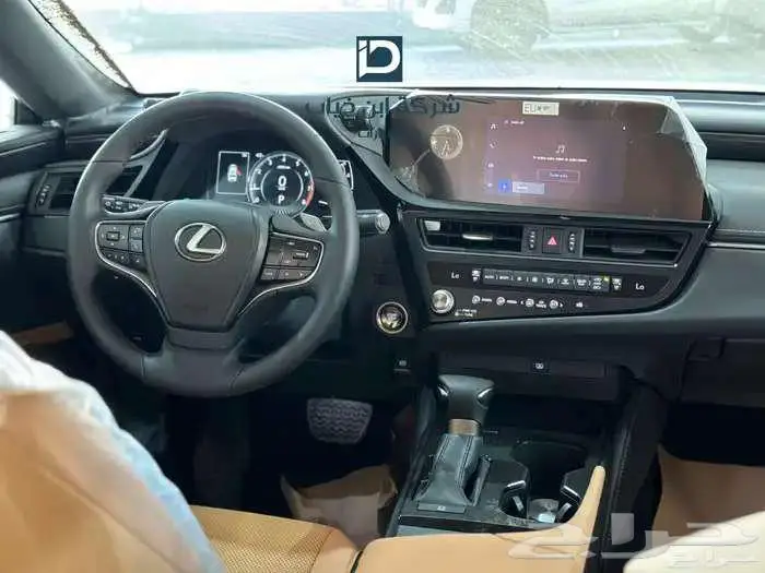لكزس ES350 فئة CA موديل 2025 لدى شركة ابن ذياب 3