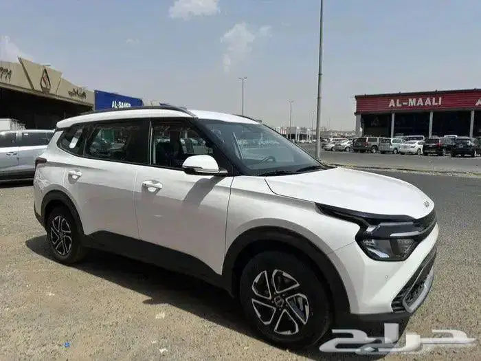 كيا كارنز2025نص فل بسعر خاص لدينا 10