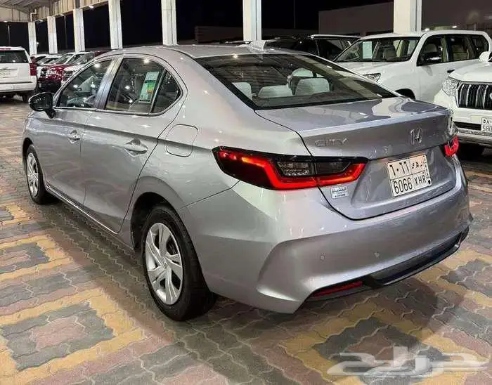 للبيع هوندا سيتي 2024 سعودي ( شبه اصفار ) 14