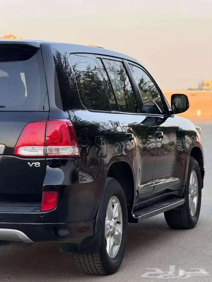 تويوتا في اكس ار 2010 VXR فل كامل 11