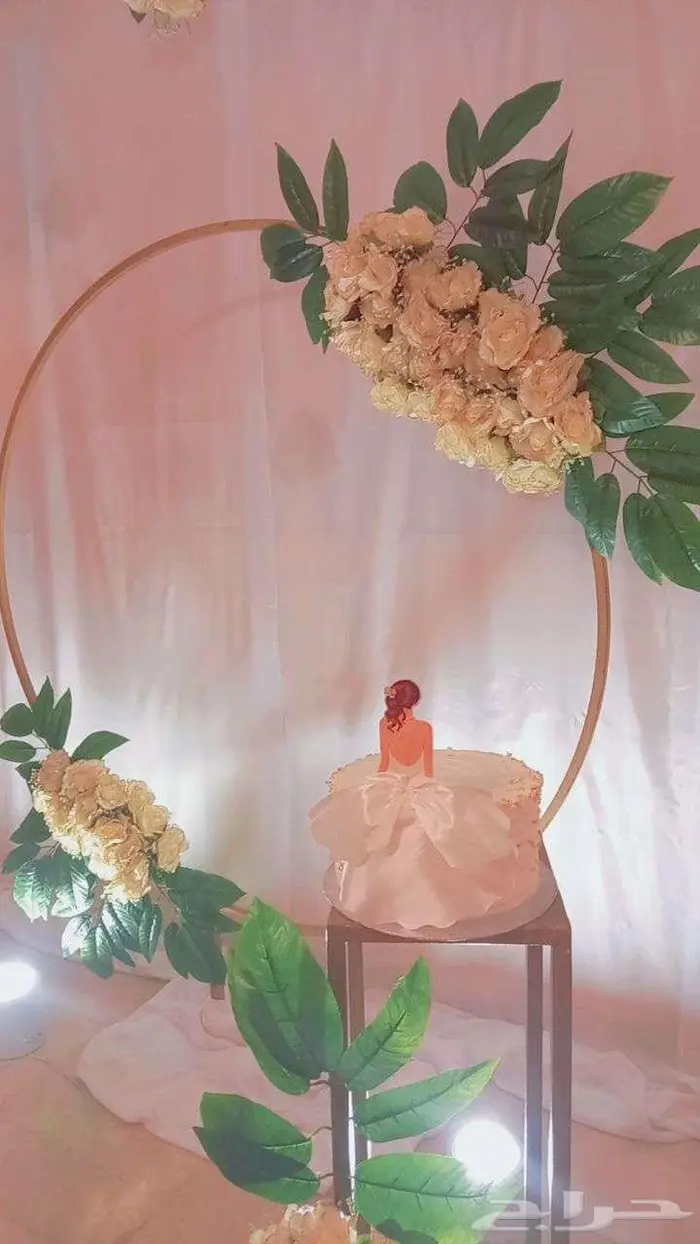 للبيع مدخل استقبال مع الورود 0