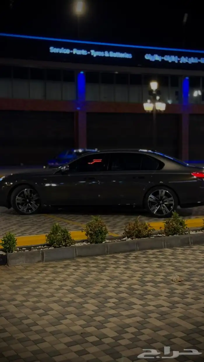 لونين وكالة BMW 740Li 2024 ناغي 35