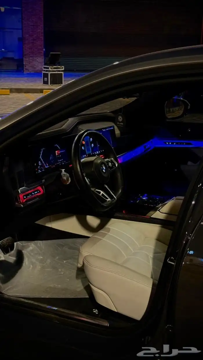 لونين وكالة BMW 740Li 2024 ناغي 33