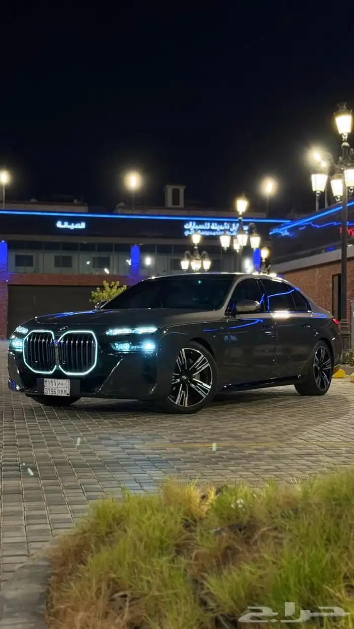 لونين وكالة BMW 740Li 2024 ناغي 25