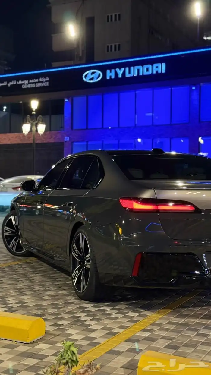 لونين وكالة BMW 740Li 2024 ناغي 28