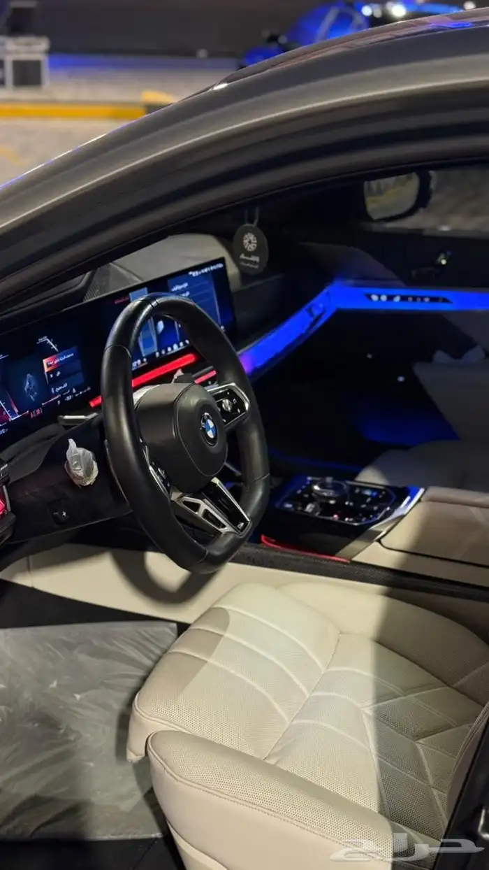 لونين وكالة BMW 740Li 2024 ناغي 26