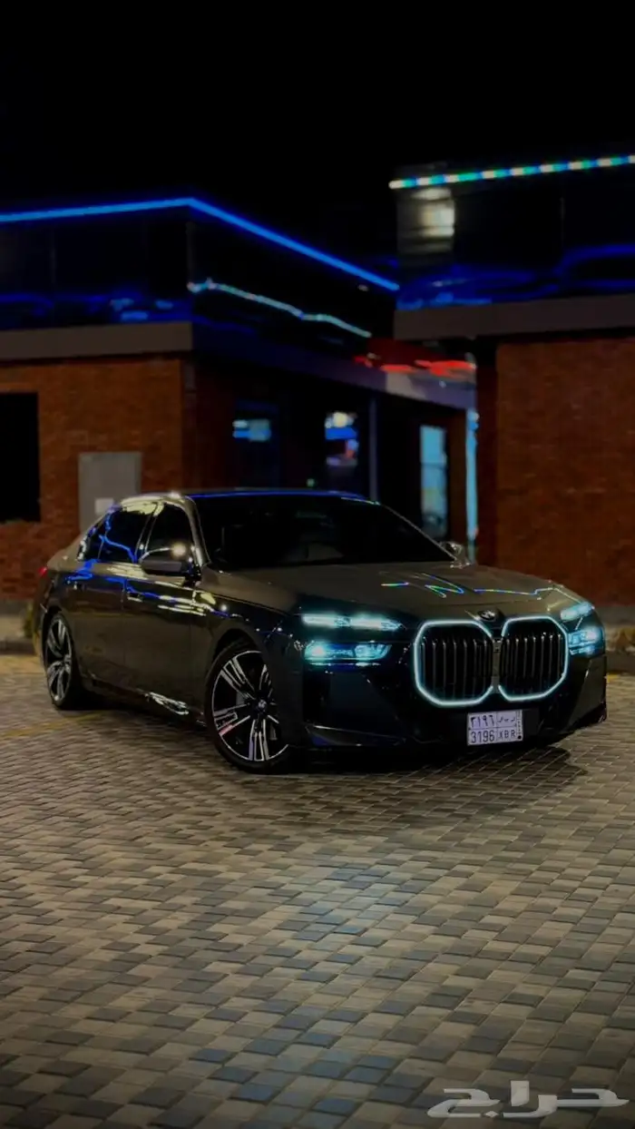 لونين وكالة BMW 740Li 2024 ناغي 30