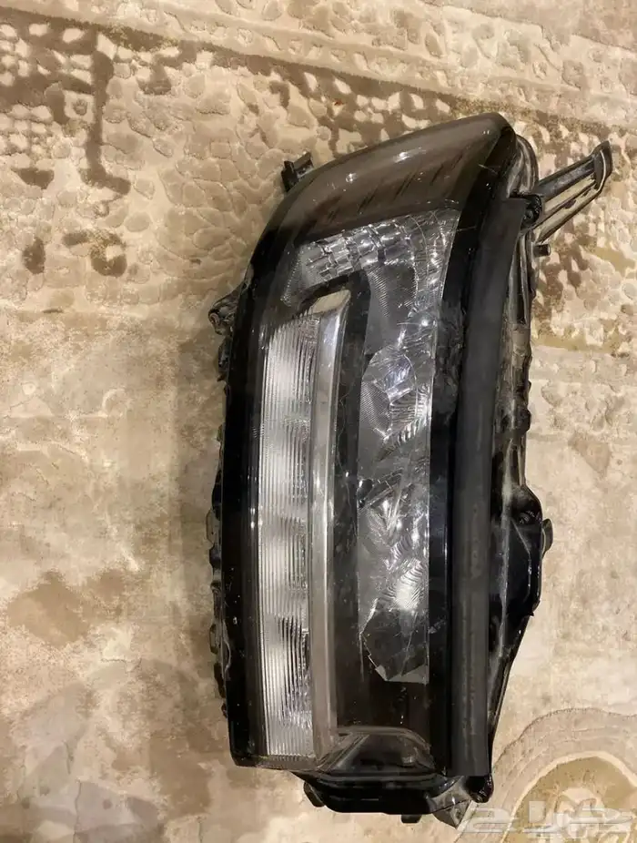 شمعات لاند كلوزر 22 ماتشتغل بطاريه 0