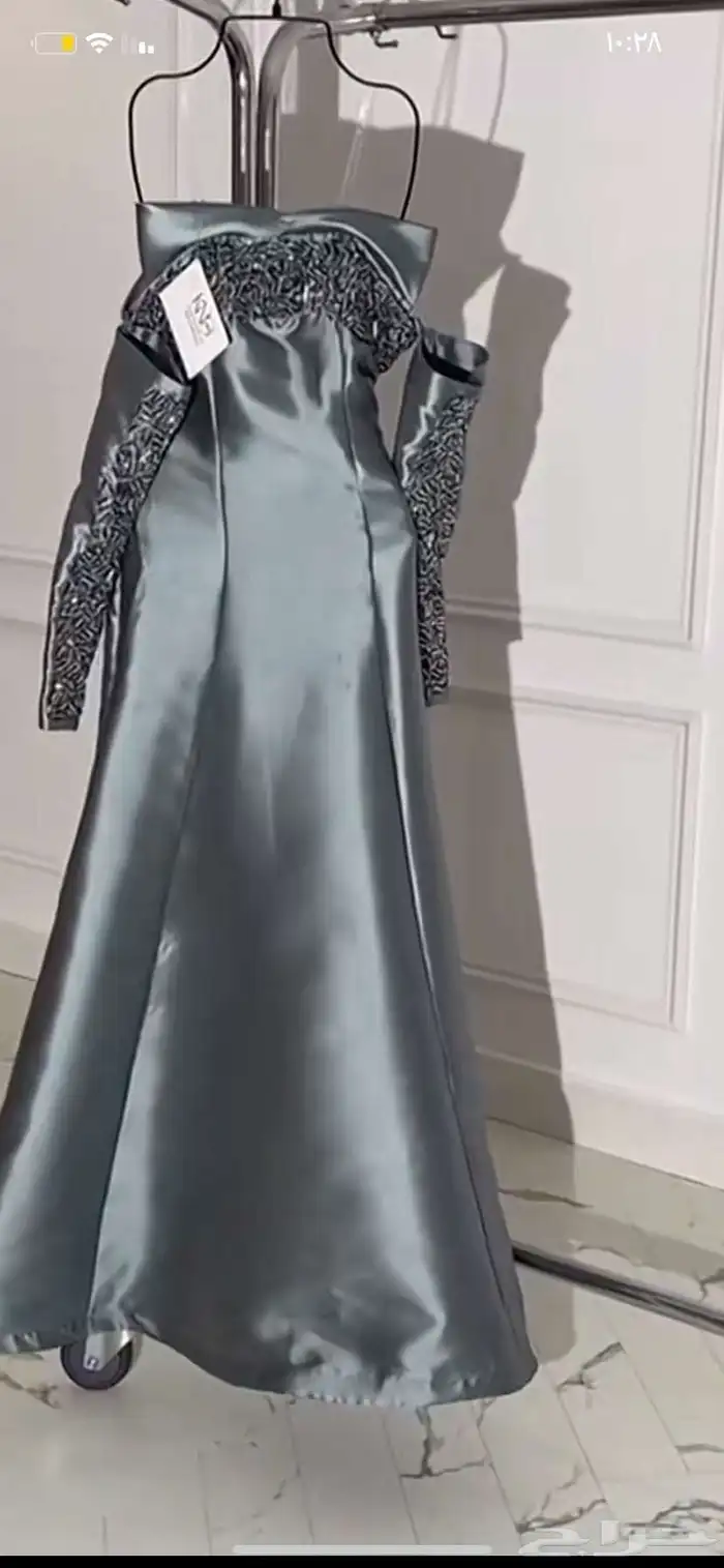 اشتريته 150 وابيعه 100 انلبس بس 6 ساعات لا يجي إلا الصامل 0