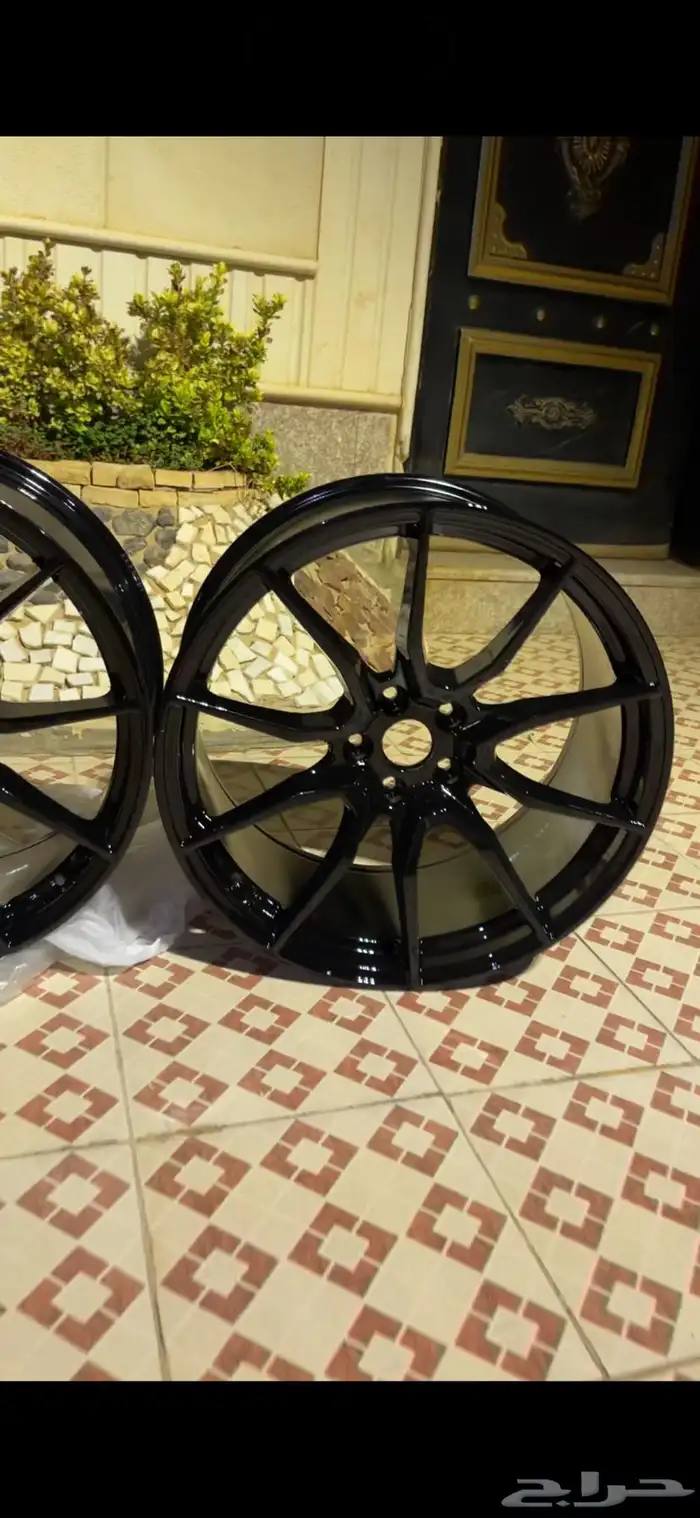 جنوط عرضين مع كفرات مقاس 20 5x114.3mm 6