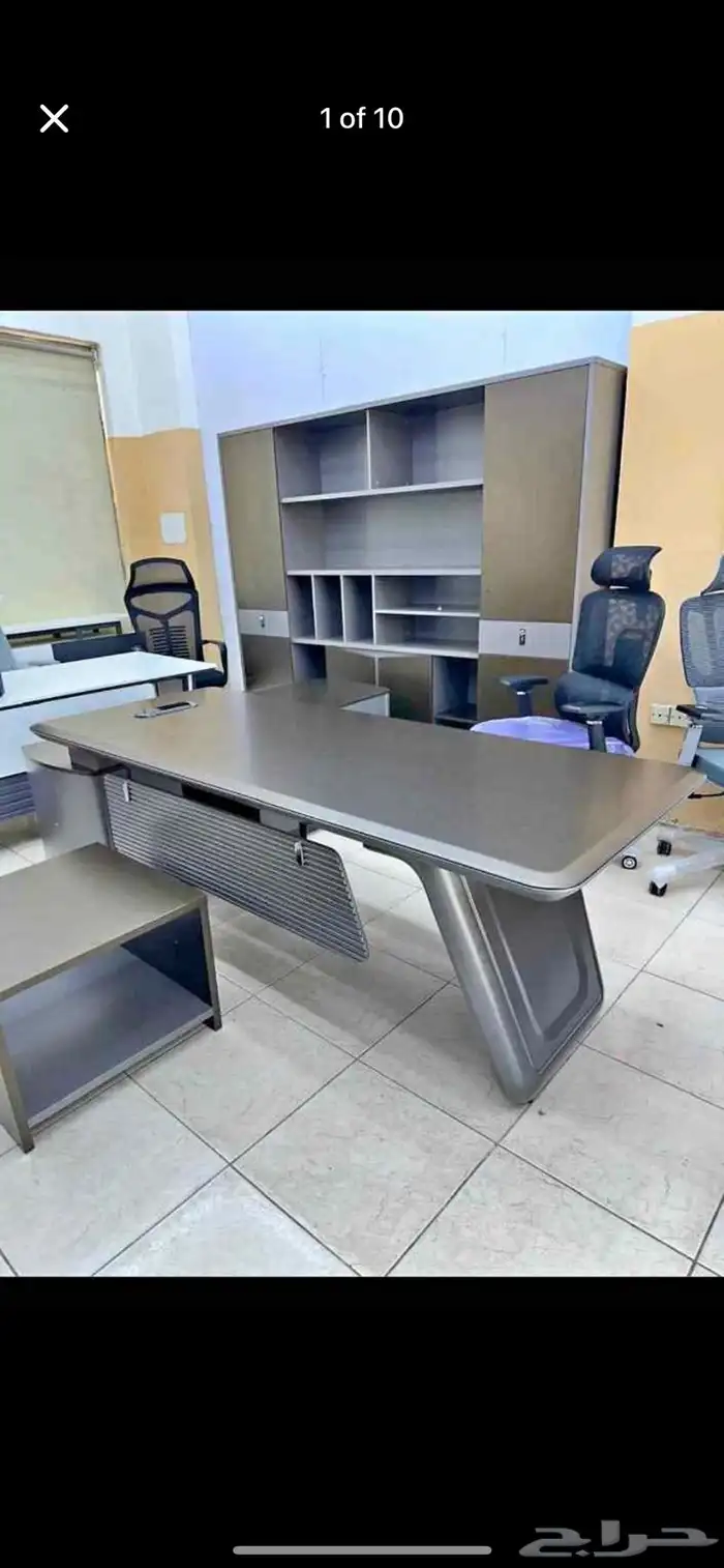 طاولة مكتب وخزانة مكتب وطاولة خدمة بتصميم فاخر 30