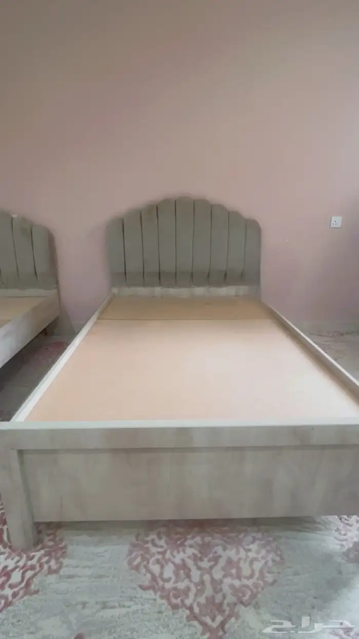 كراسي نوم عدد 2 حبه نظيفه جدا 3