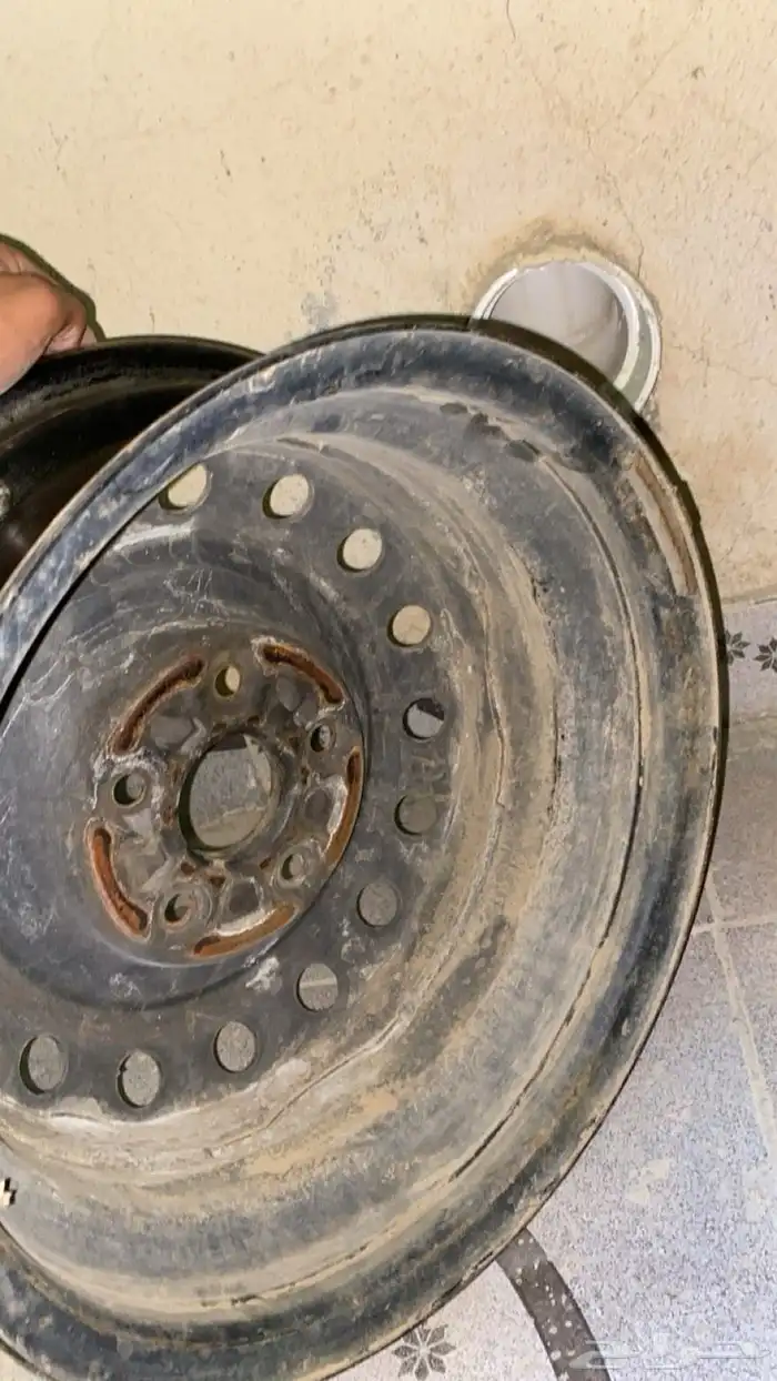 جنط هايلوكس حديد 0