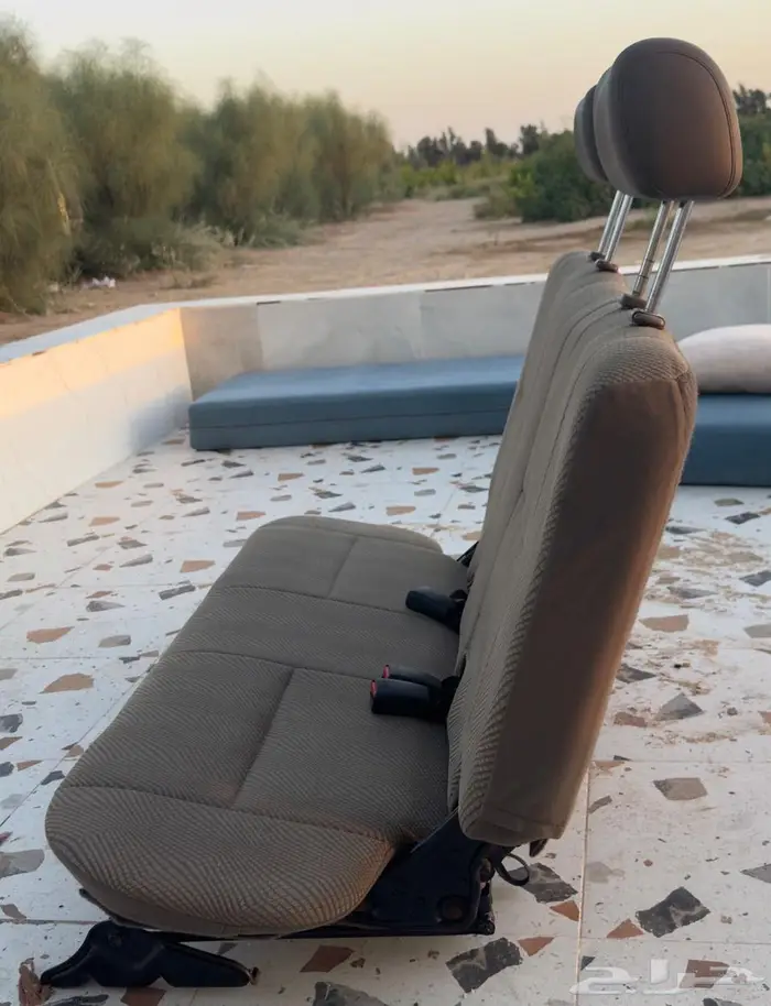 مرتبة خلفية جيب ربع 8