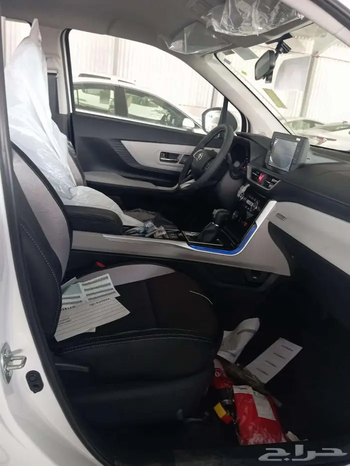 تويوتا فيلوز GLX فل كامل 2025 2