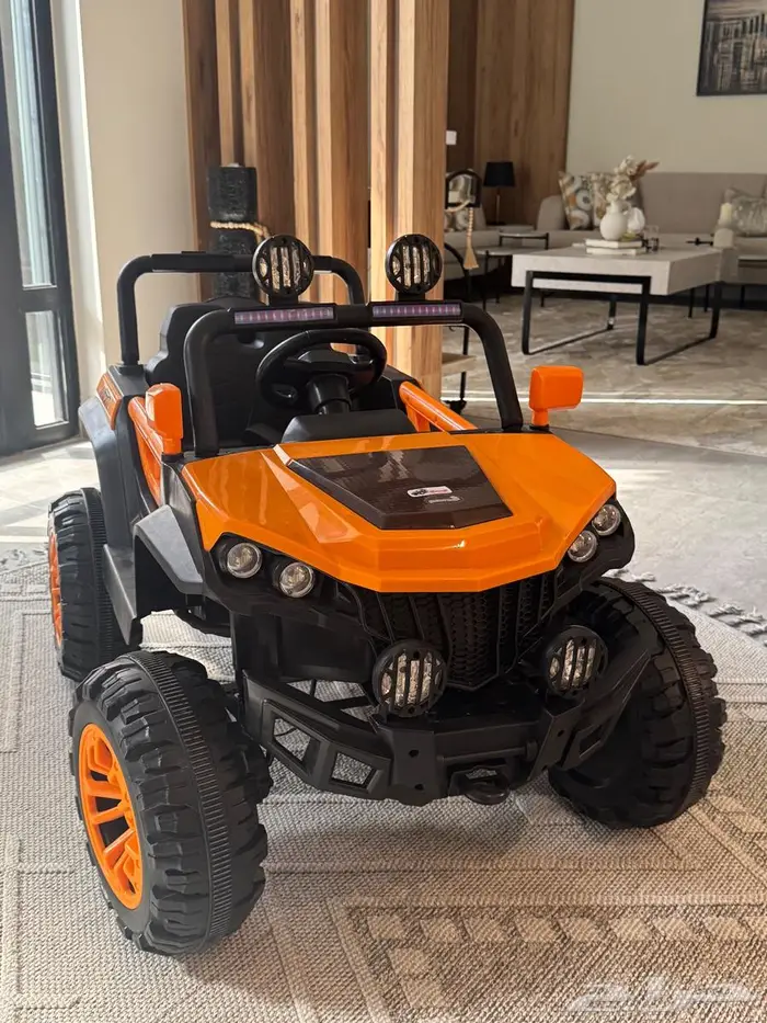 سيارة اطفال كهربائية دفع رباعي 0