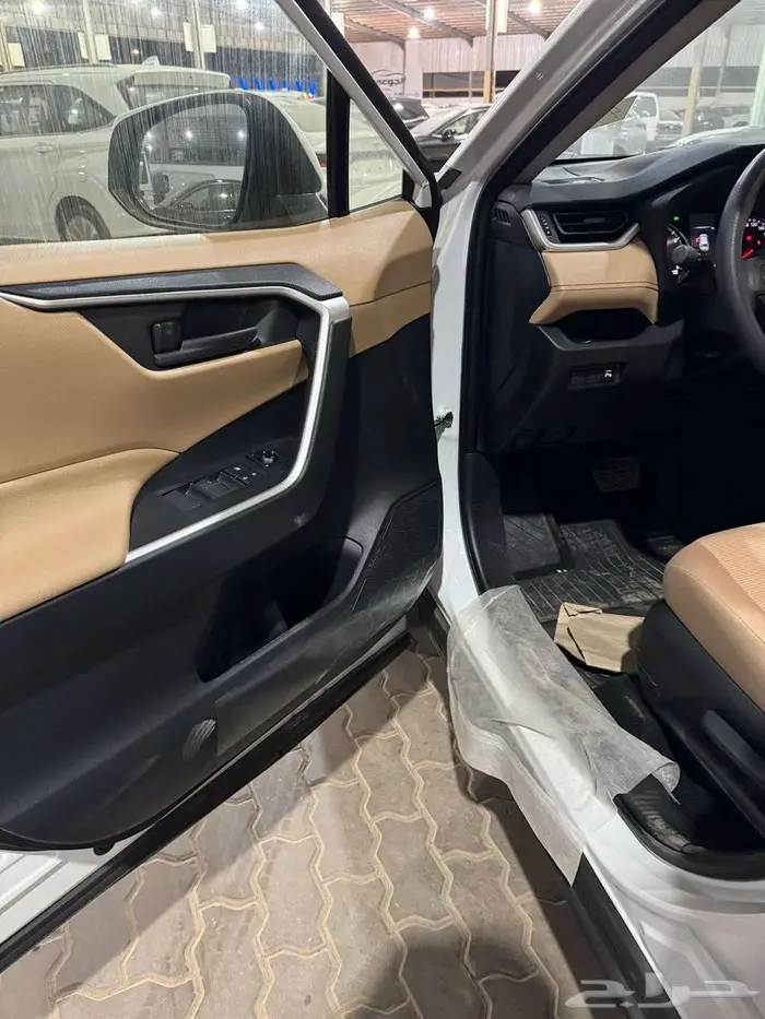 تويوتا راف فور دبل ستاندر 2025 سعودي 4