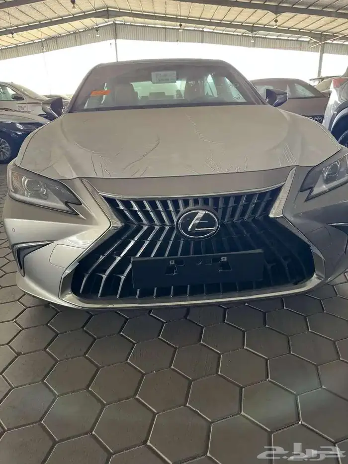 لكزس ES 250 AA موديل 2025 1