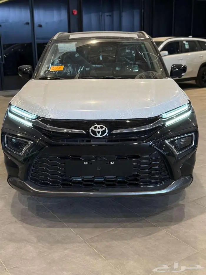 تويوتا اوربان كروزر ستاندر وفل 2025 2