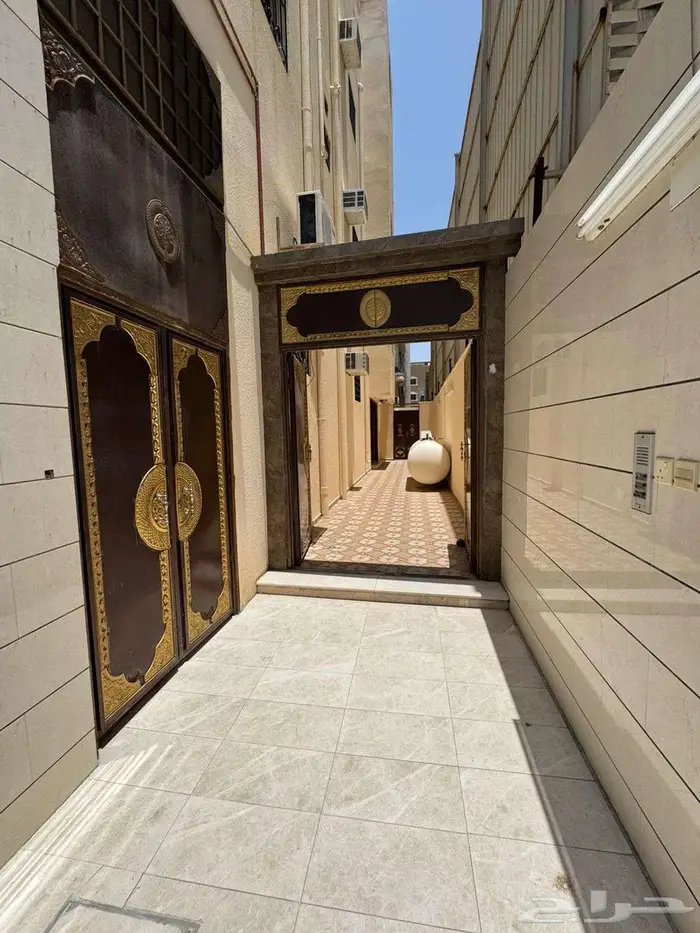 عمارة مميزة للبيع في حي الجال بالطائف 2