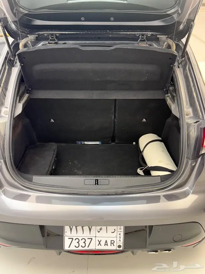 للبيع بيجو 208 موديل 2023 10