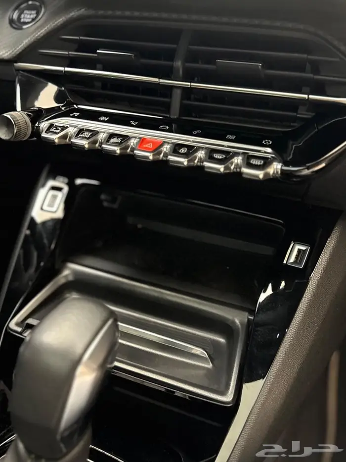 للبيع بيجو 208 موديل 2023 19