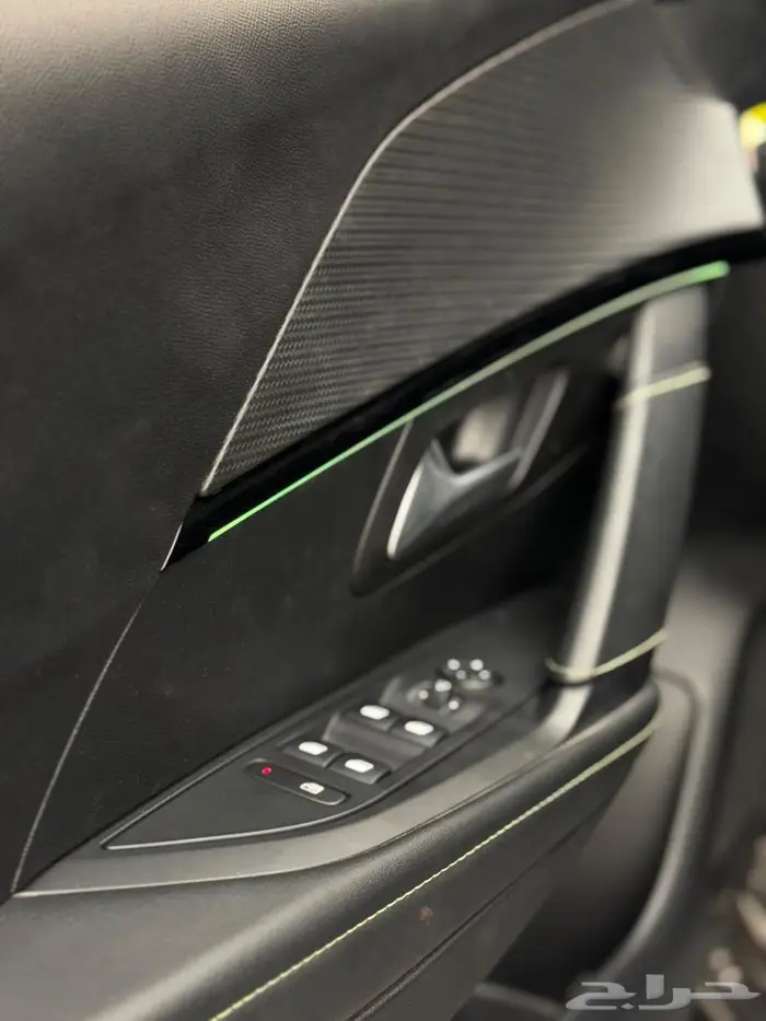 للبيع بيجو 208 موديل 2023 6