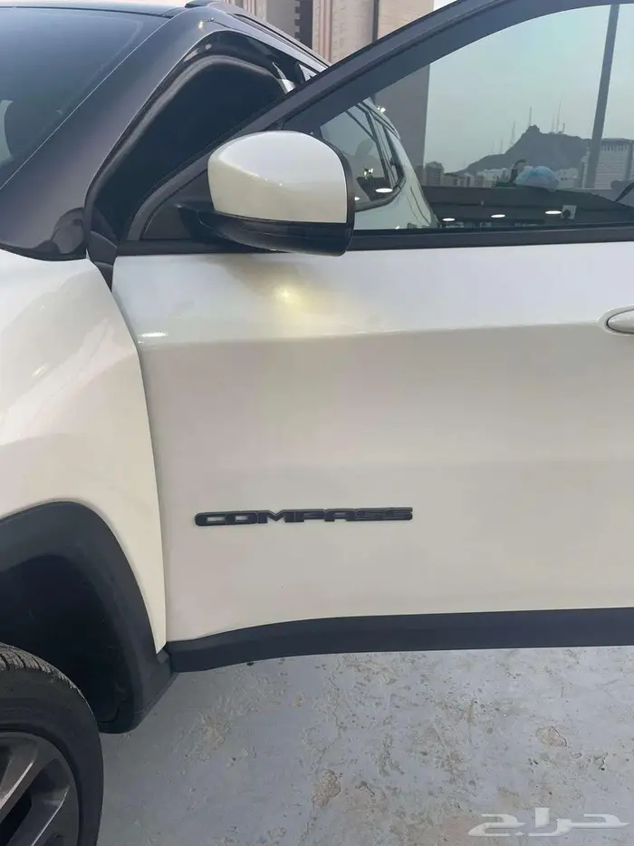 جيب كومباس 3