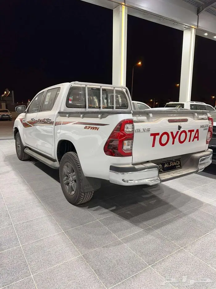 هايلكس فل كامل بنزين 2025 6