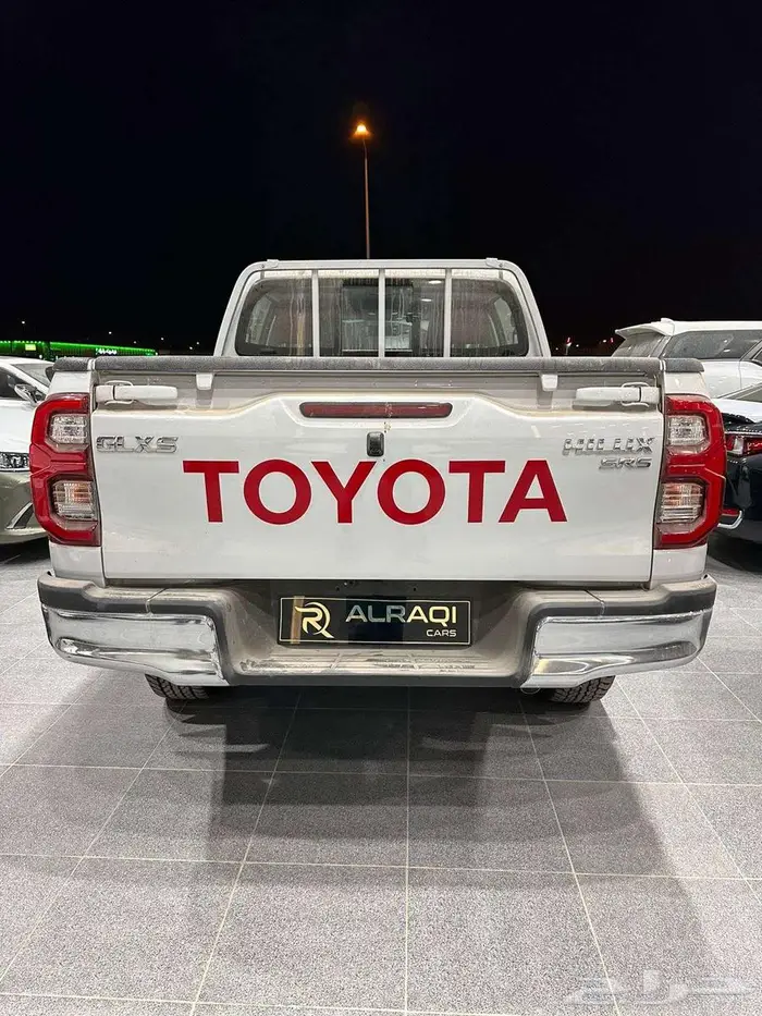 هايلكس فل كامل بنزين 2025 8